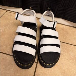 Women’s Dr Martens White Blaire Sandles